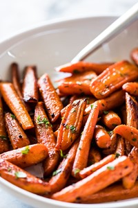 Maple-Glazed Carrots with Dill
